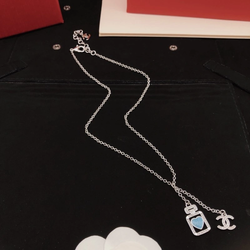 RelaxedFit Chanel Necklaces 218916