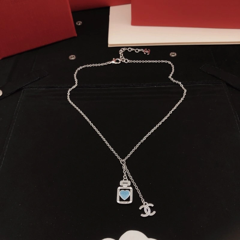 RelaxedFit Chanel Necklaces 218916