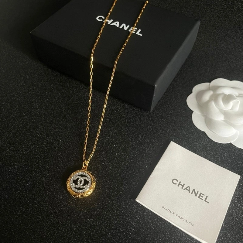 Chanel Necklaces Trendy 218863