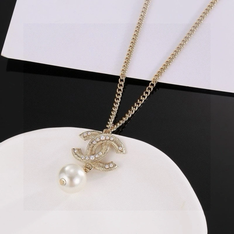Supportive Chanel Necklaces 218858