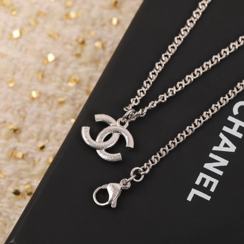 Chanel Necklaces Flexible 218831