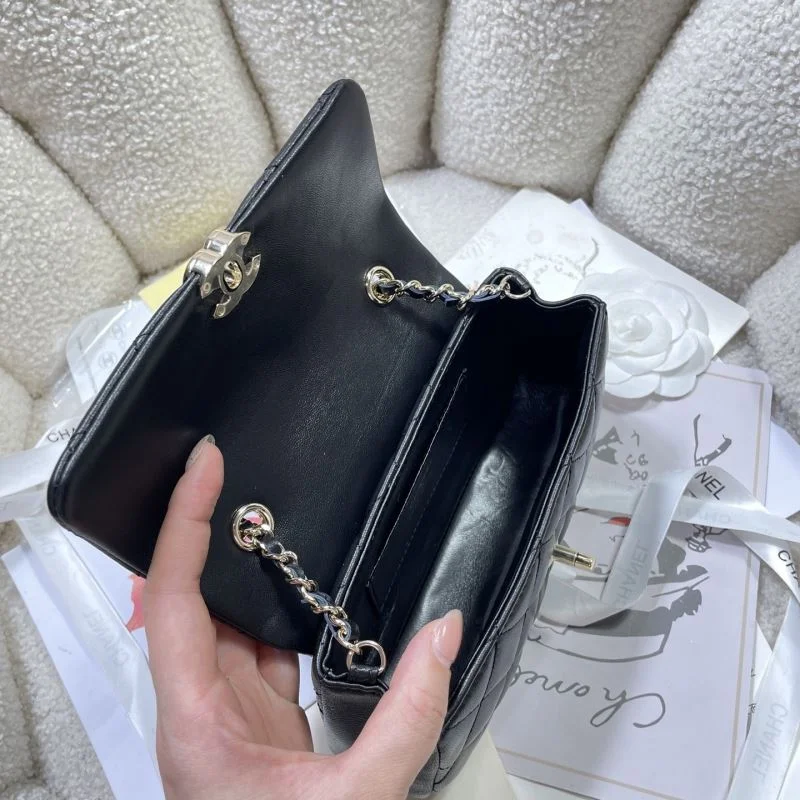 Vibrant Chanel Other Stachel Bags 52860