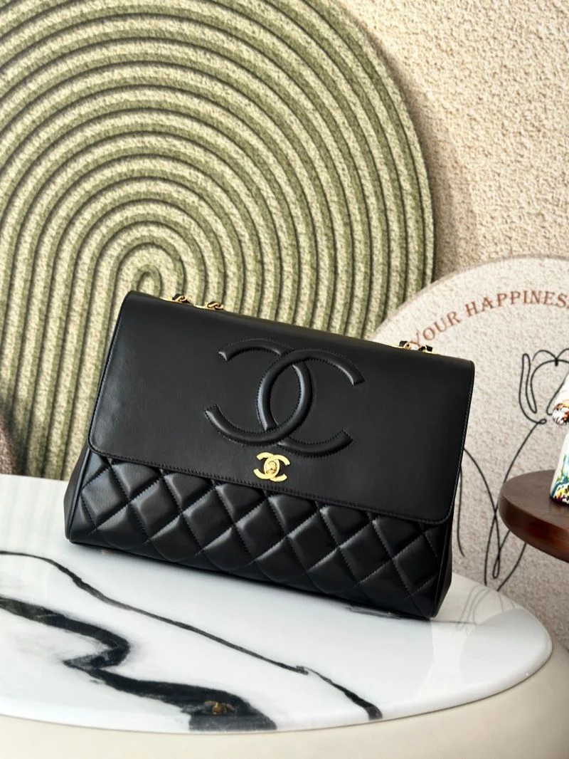 Vibrant Chanel Other Stachel Bags 52786