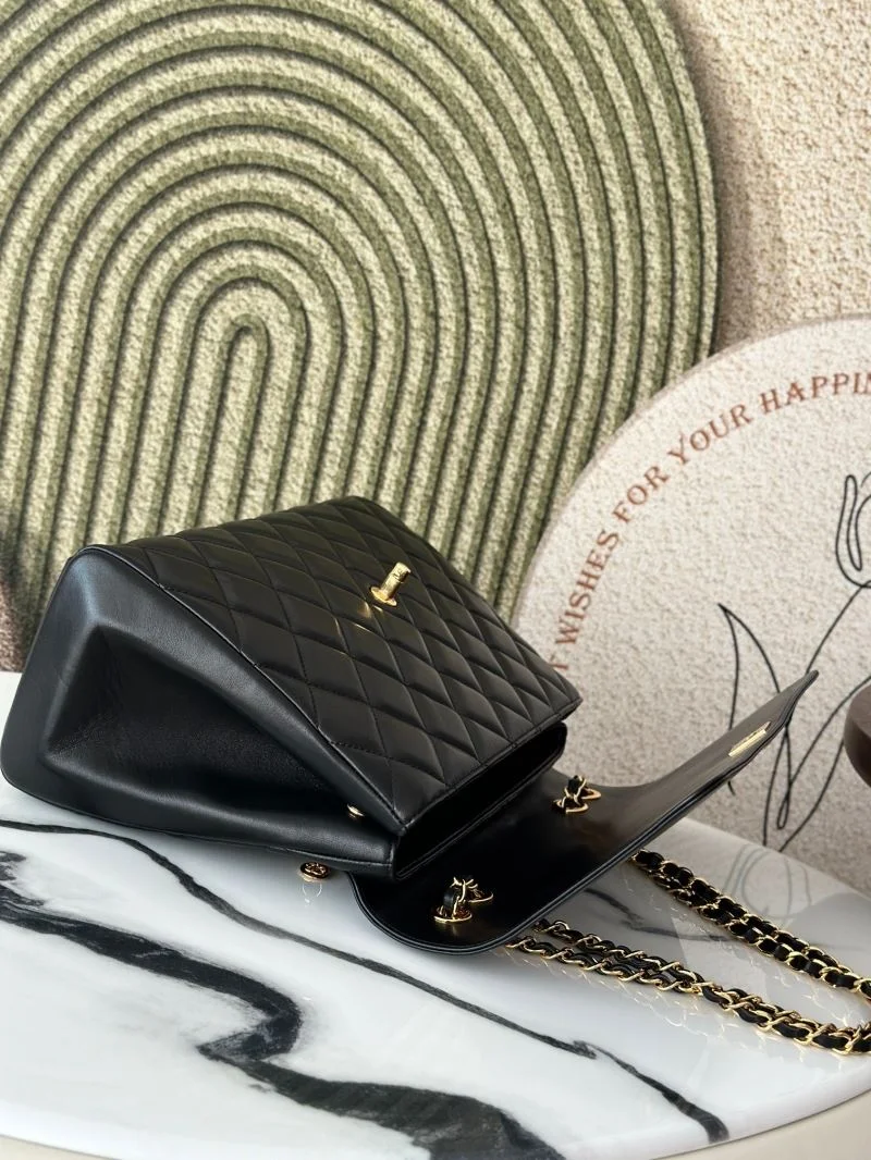 Vibrant Chanel Other Stachel Bags 52786