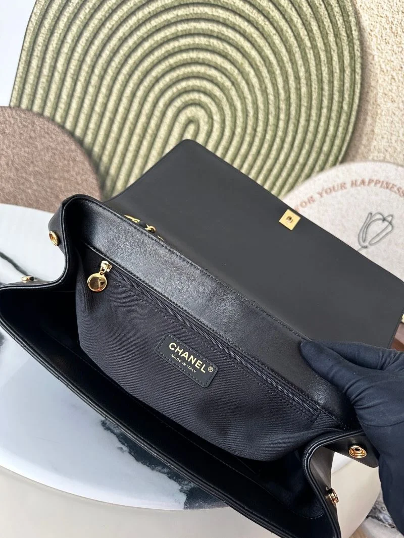 Vibrant Chanel Other Stachel Bags 52786