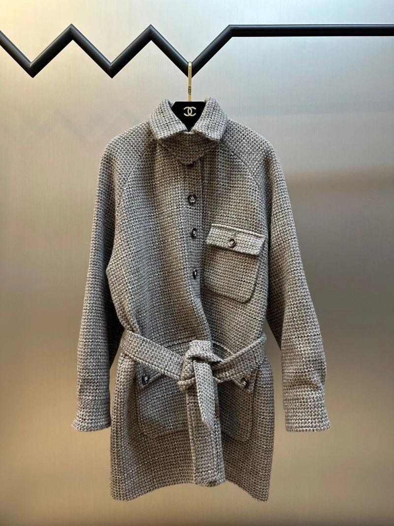 Chanel Outwear Elegant 111402