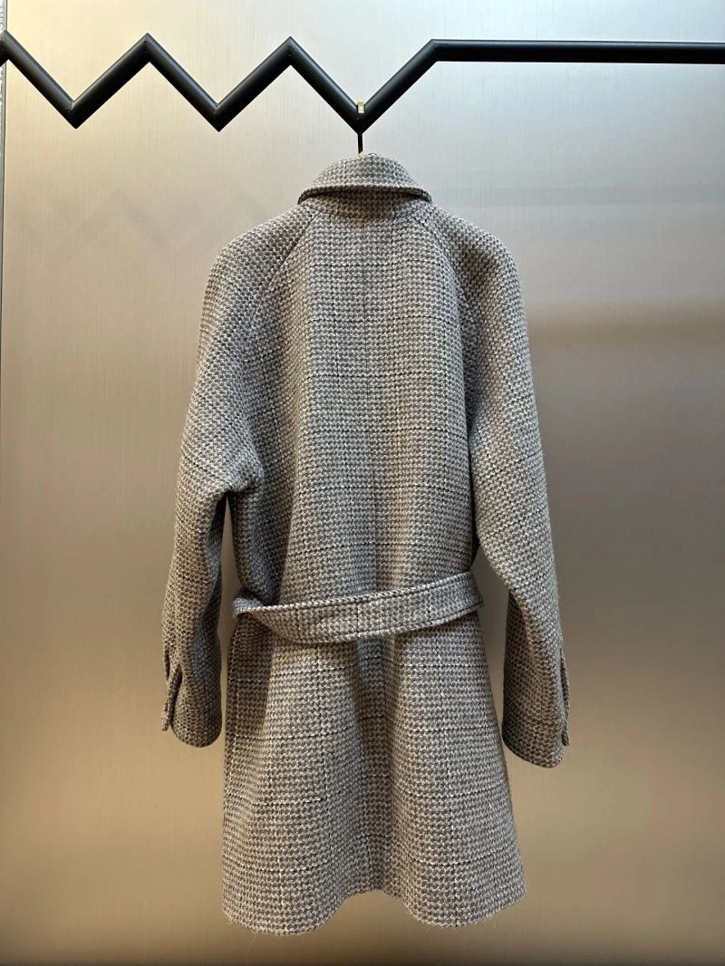 Chanel Outwear Elegant 111402