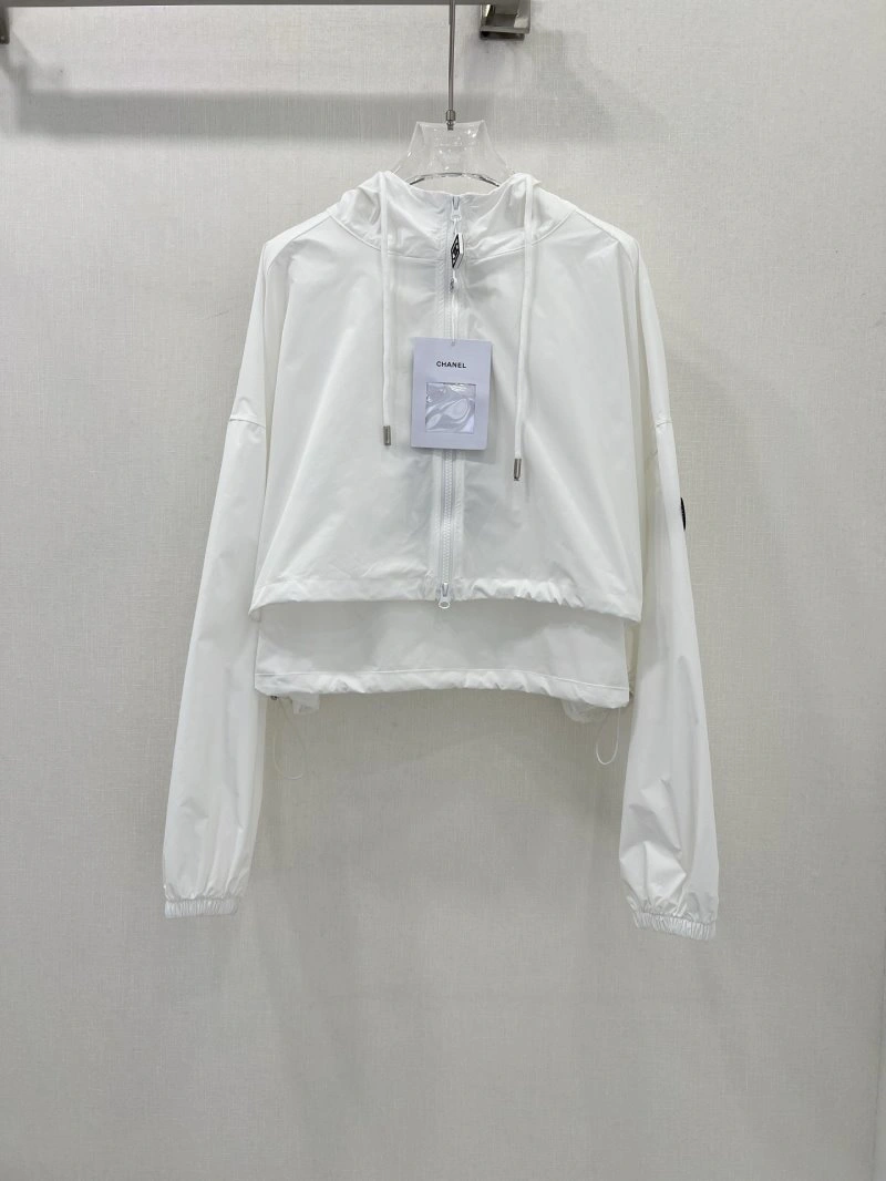 Supportive Chanel Outwear 108844