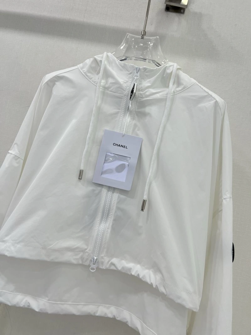 Supportive Chanel Outwear 108844