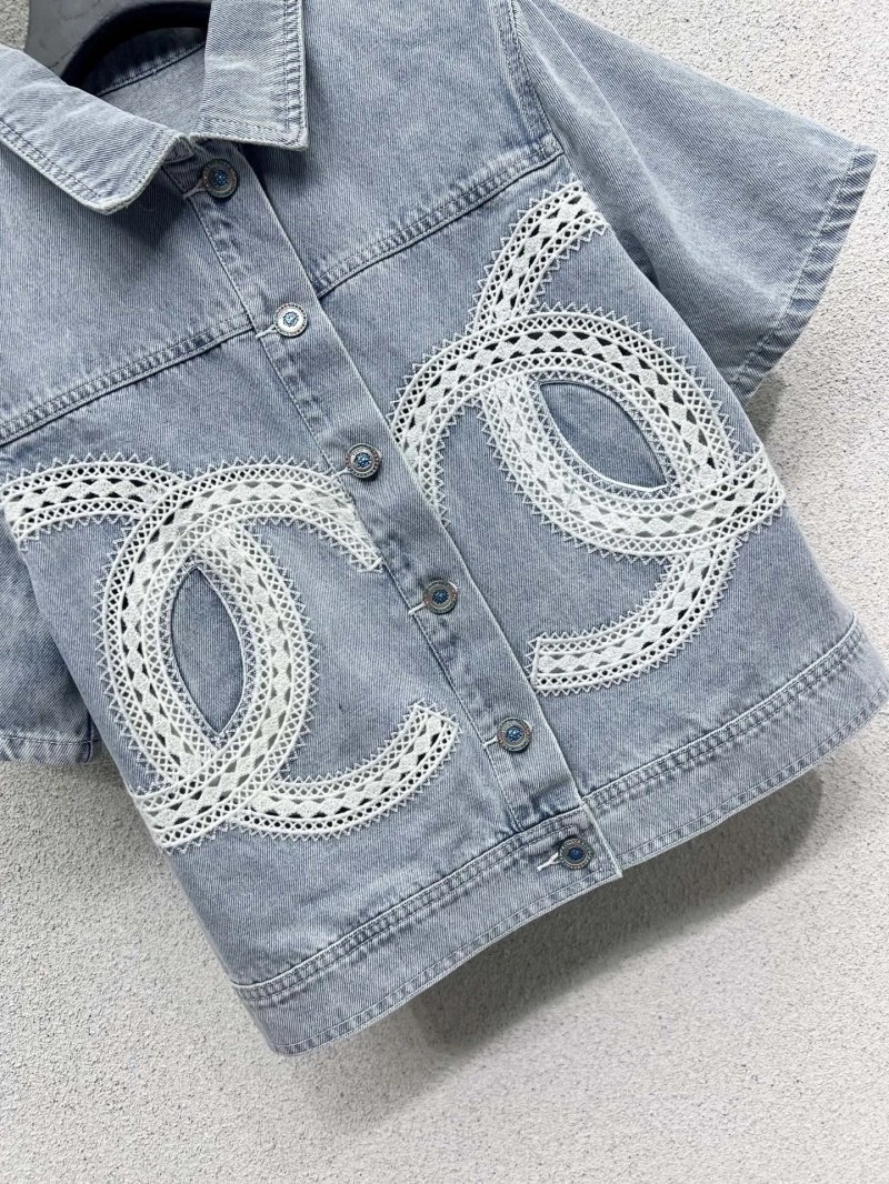 Chanel Outwear Lightweight 108829
