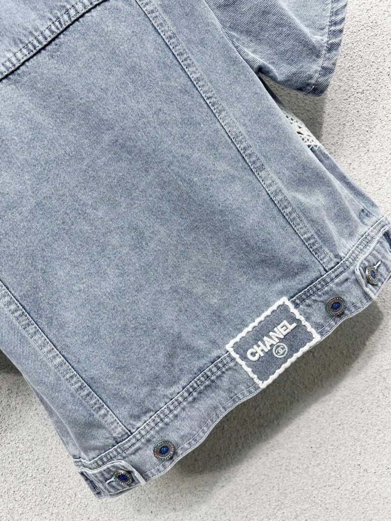 Chanel Outwear Lightweight 108829