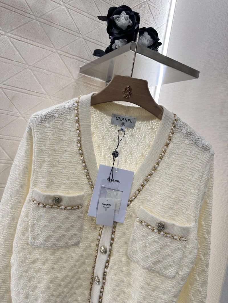UrbanStyle Chanel Outwear 108820