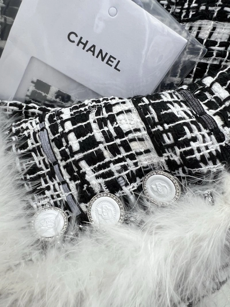 EasyMatch Chanel Outwear 108817