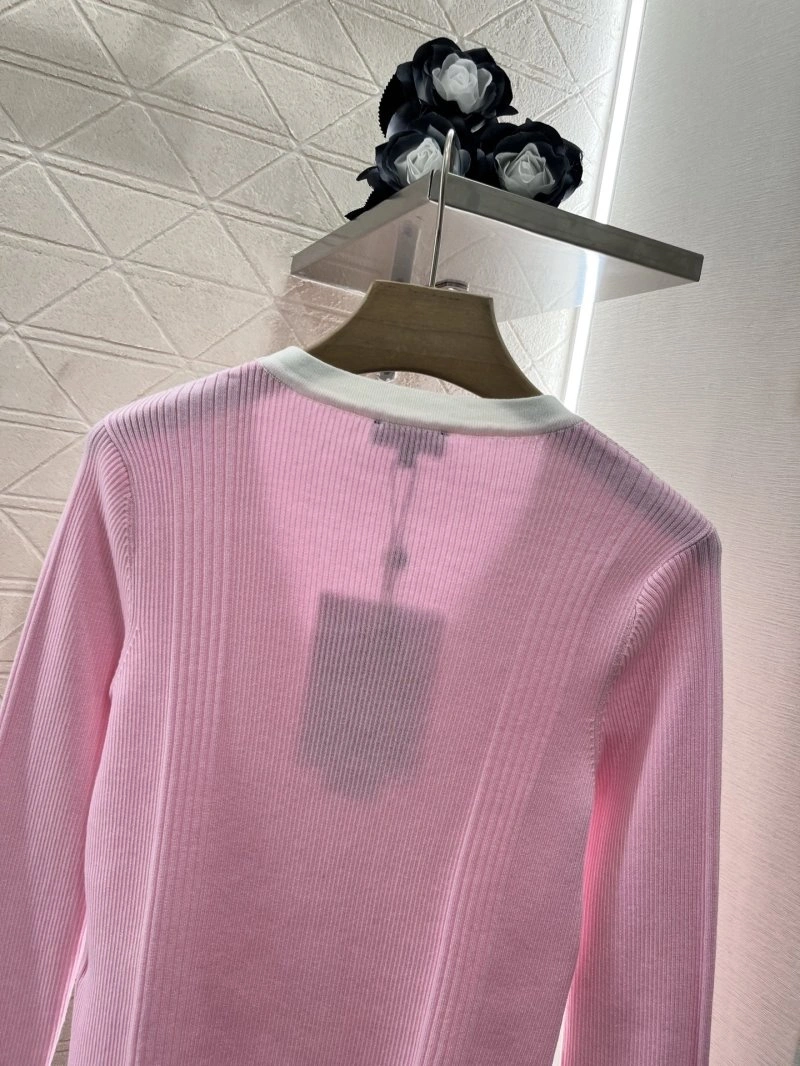Chanel Outwear Supportive 108804
