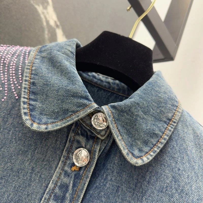 Versatile Chanel Outwear 108815