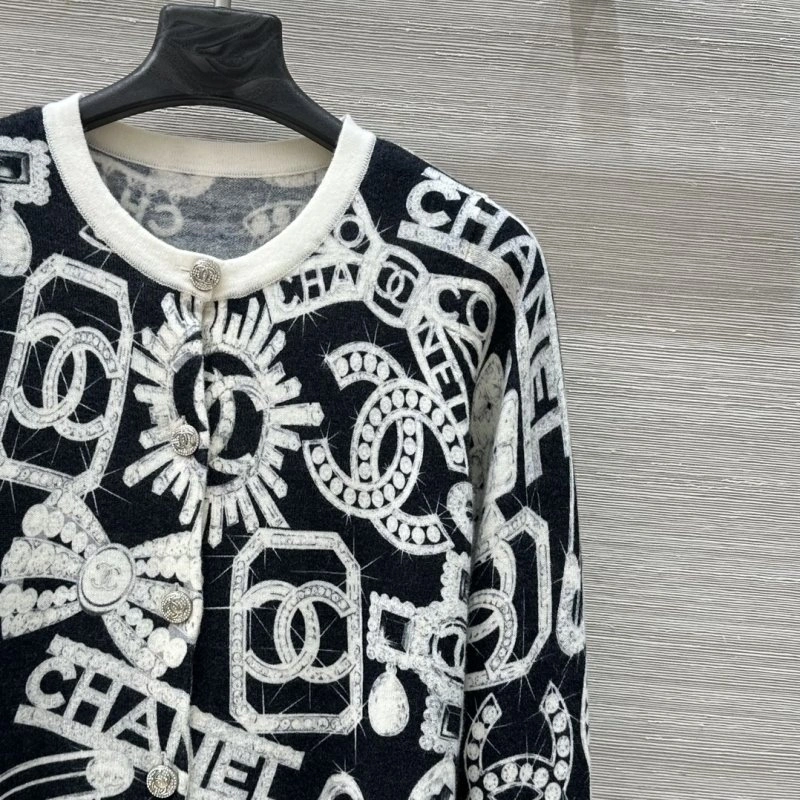 Popular Chanel Outwear 108800