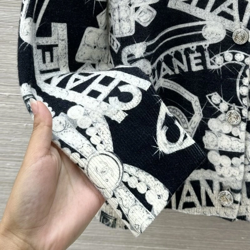 Popular Chanel Outwear 108800