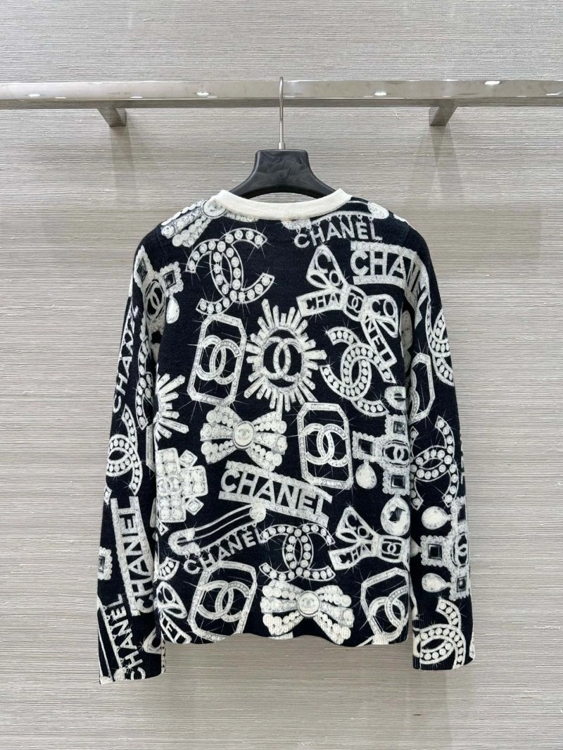 Popular Chanel Outwear 108800