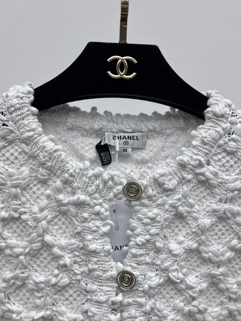 Chanel Outwear FashionForward 108811