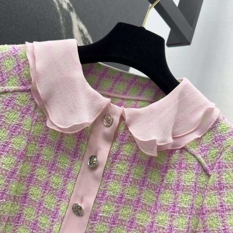 EyeCatching Chanel Outwear 108803
