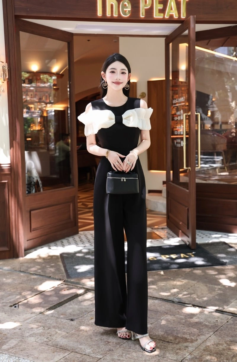 Durable Chanel Outwear 110496
