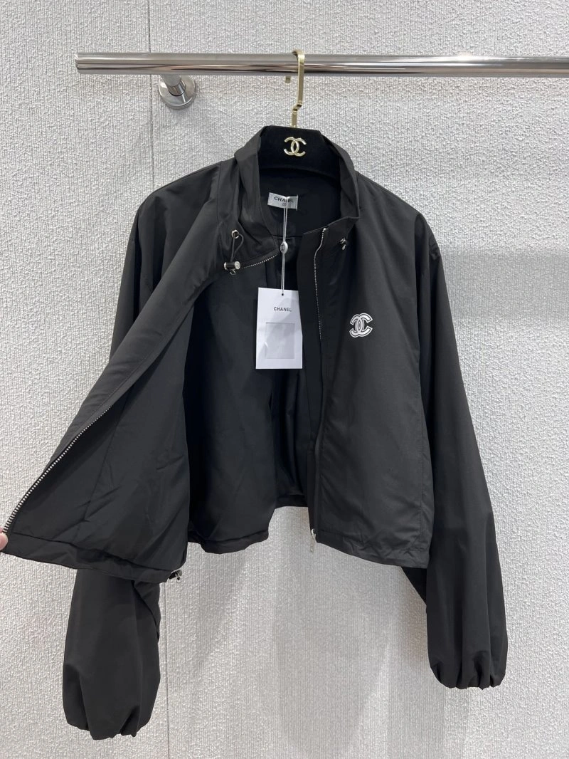 Chanel Outwear AllSeason 110500