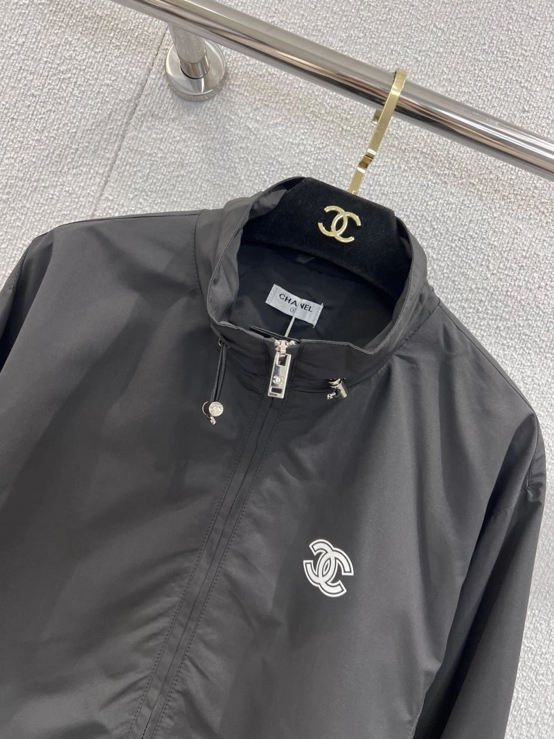 Chanel Outwear AllSeason 110500