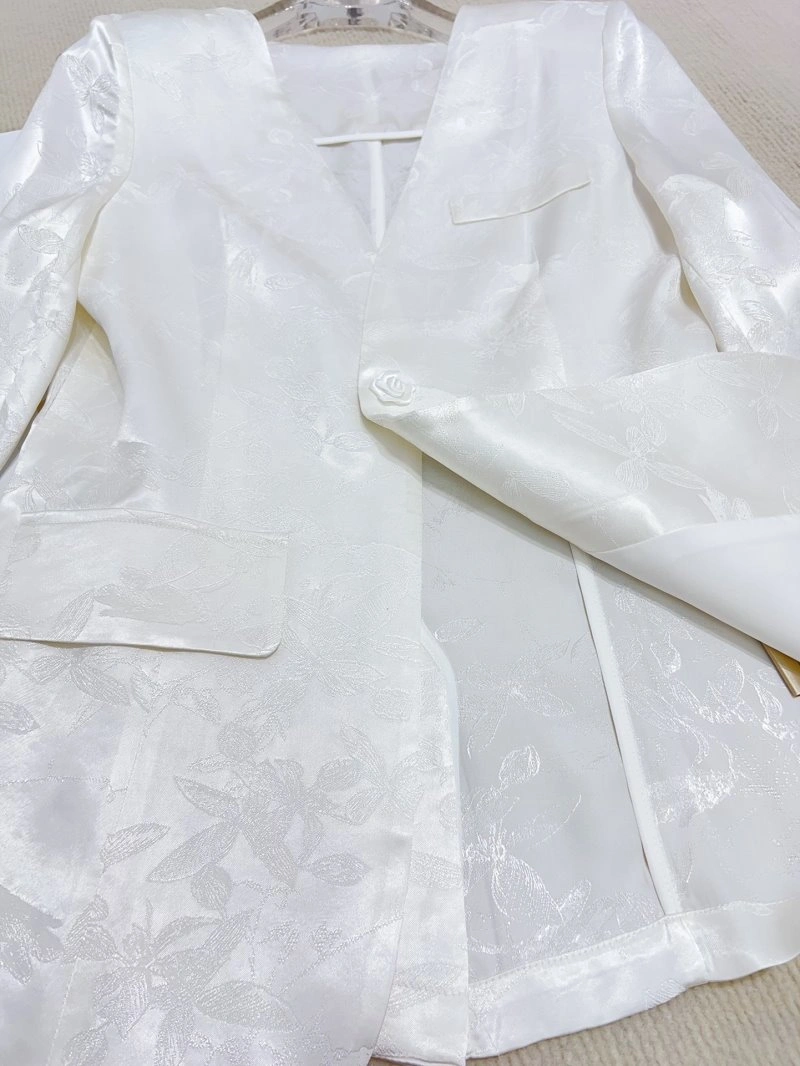 Chanel Outwear Sustainable 110525