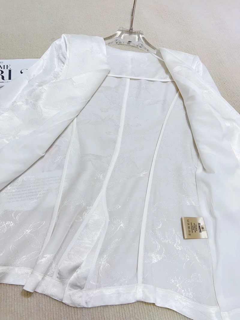 Chanel Outwear Sustainable 110525