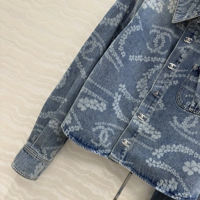 WeatherProof Chanel Outwear 110495