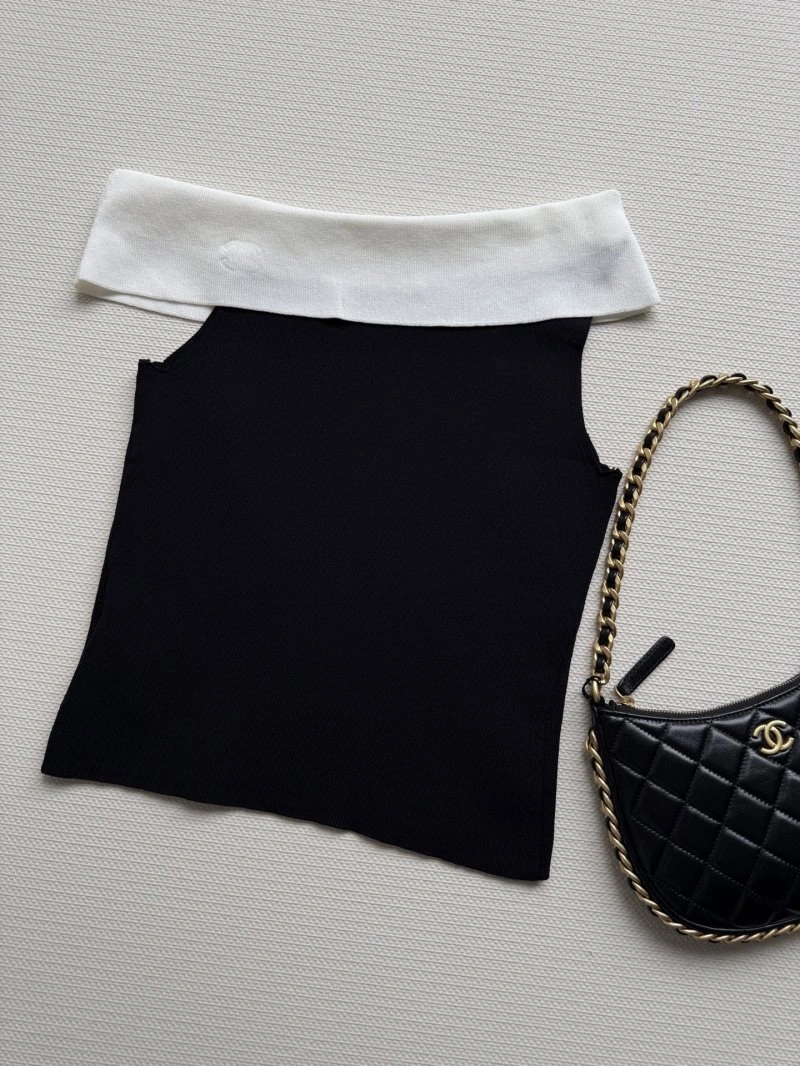 Chanel Outwear Flexible 110490