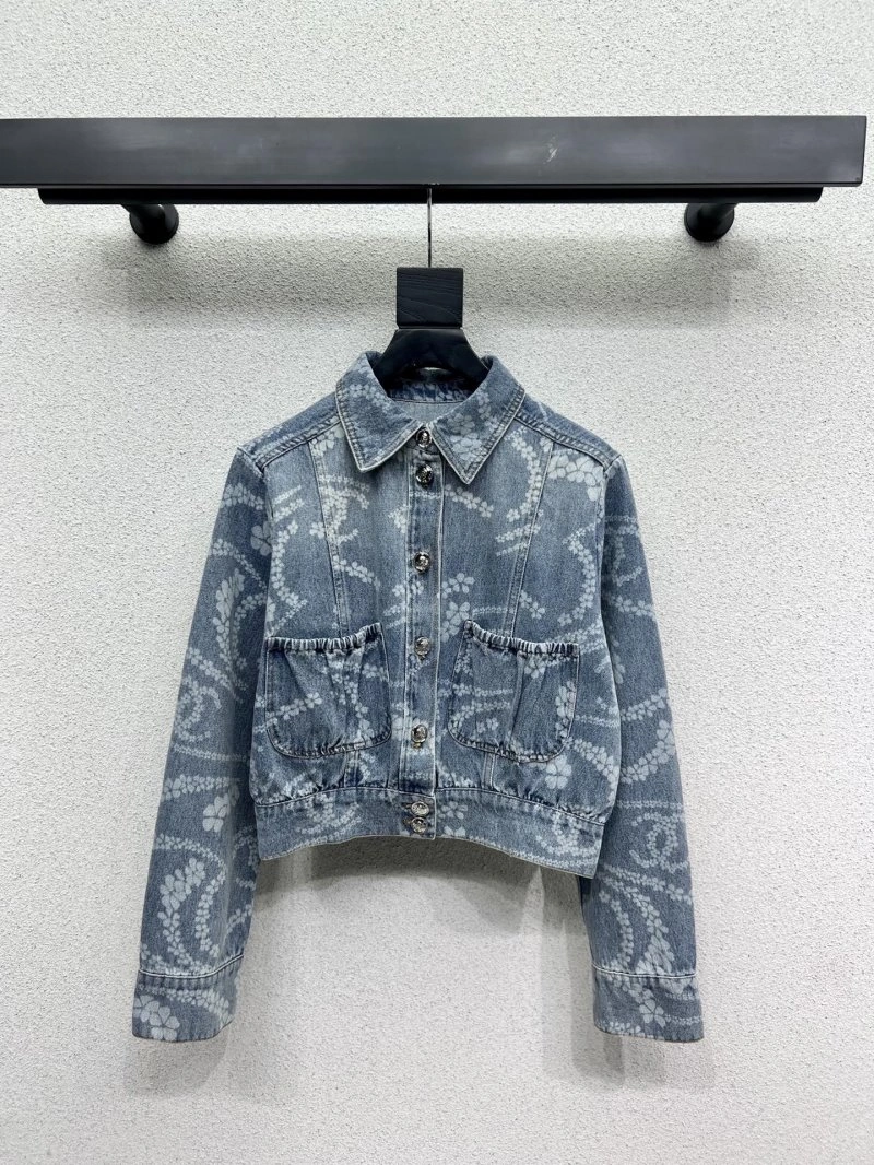 FashionForward Chanel Outwear 110488