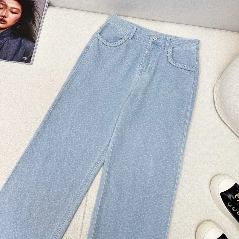 AllSeason Chanel Outwear 110487