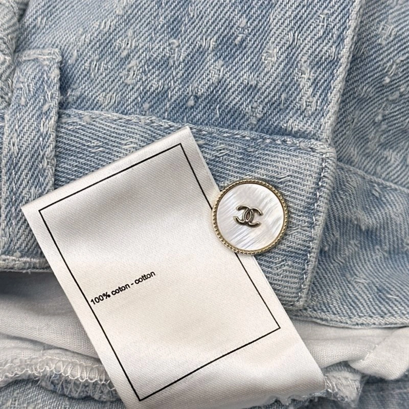 AllSeason Chanel Outwear 110487