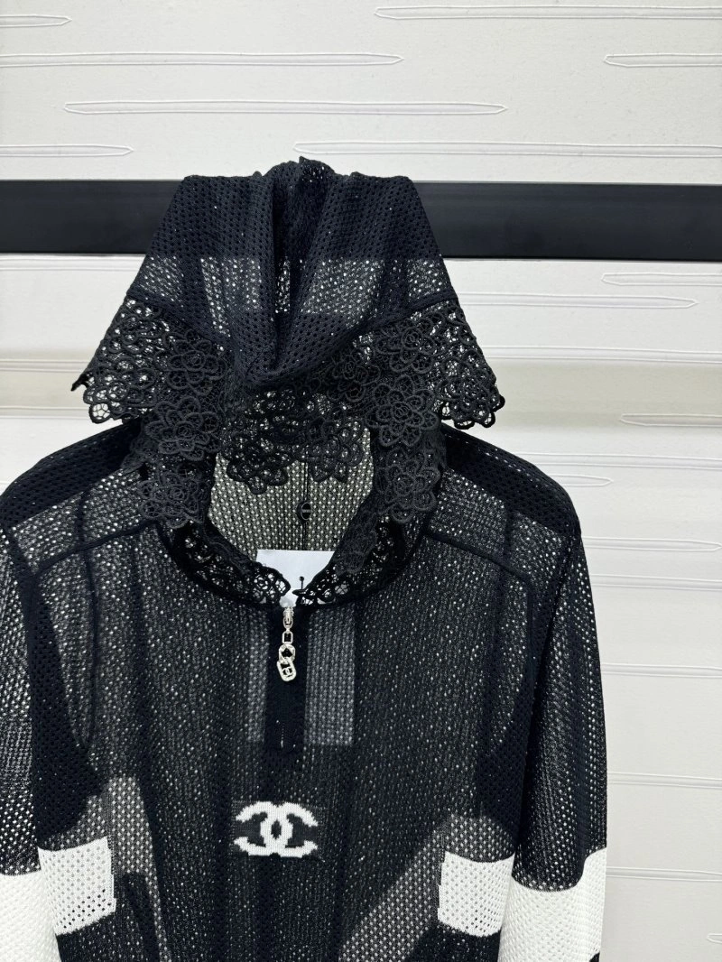 RelaxedFit Chanel Outwear 110486