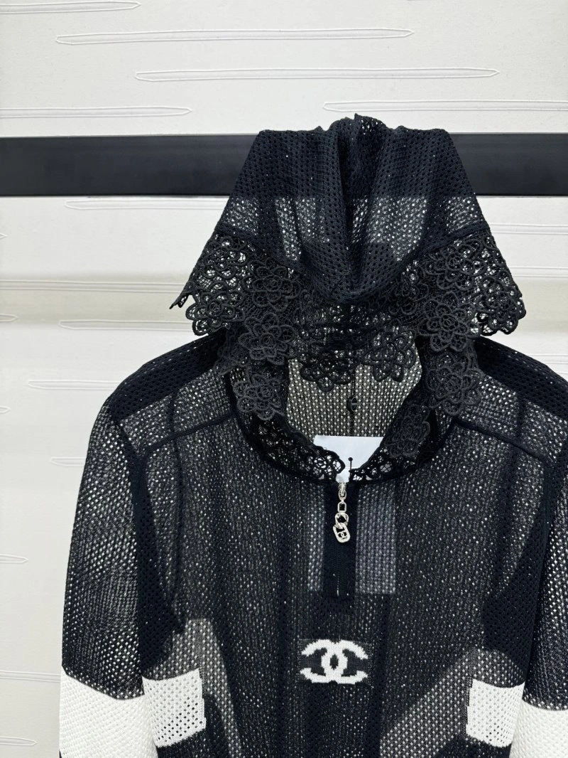 RelaxedFit Chanel Outwear 110486