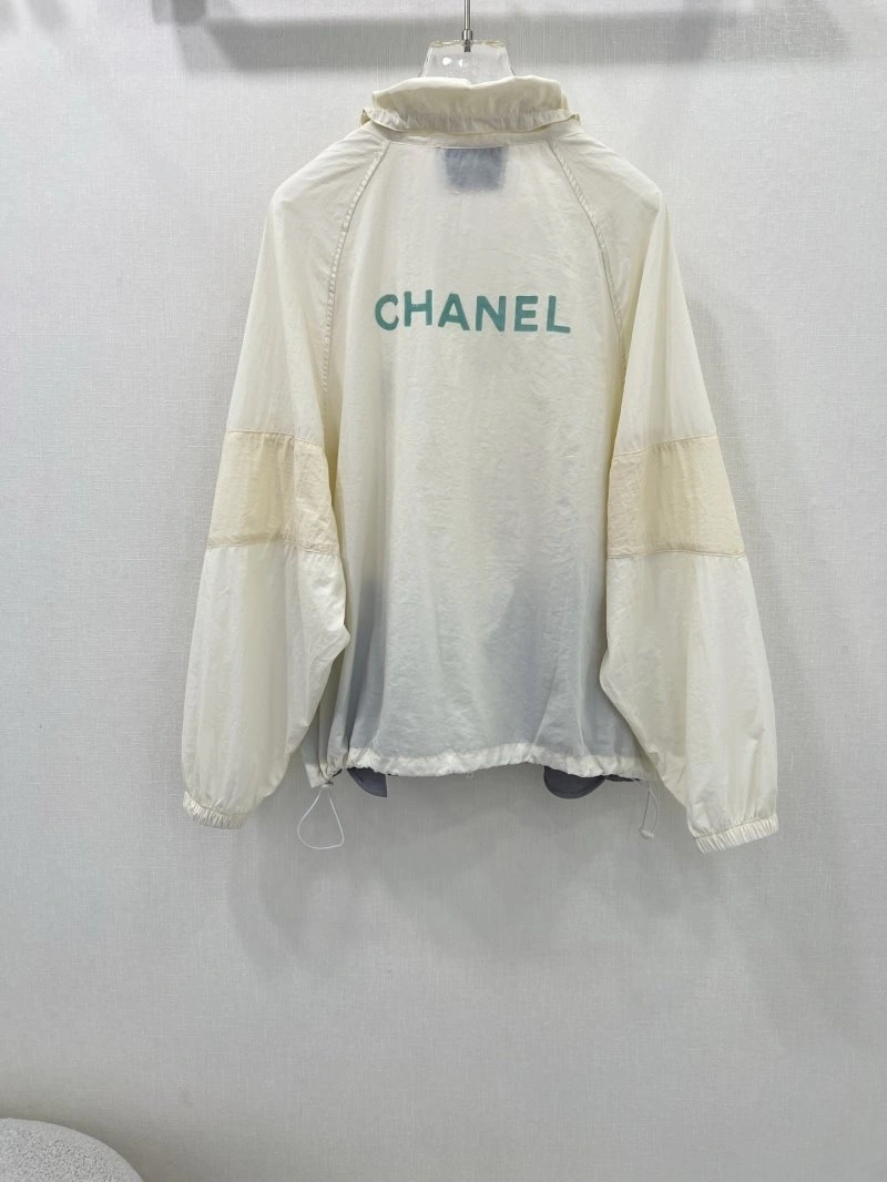 Chanel Outwear Resilient 110481