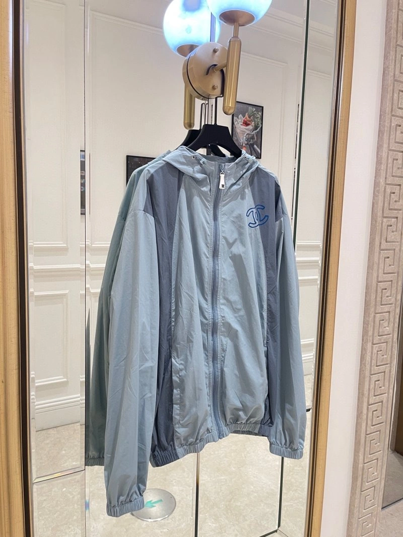 Premium Chanel Outwear 110479