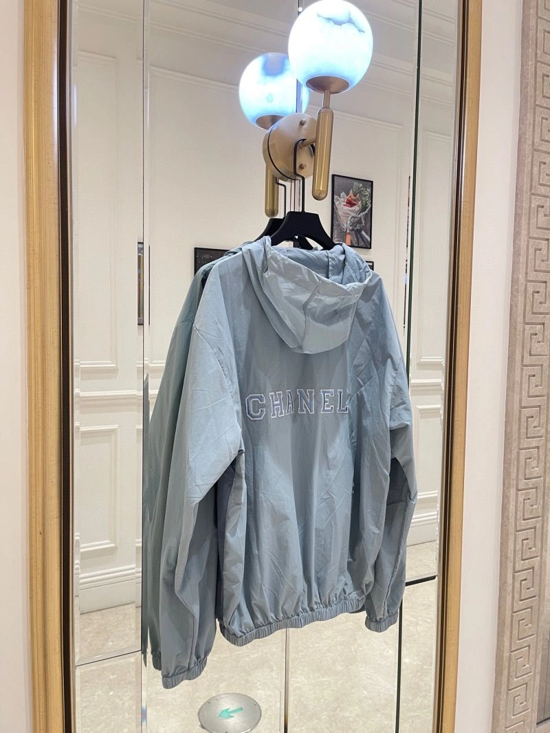 Premium Chanel Outwear 110479