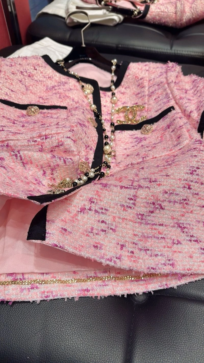 Chanel Outwear Practical 110462