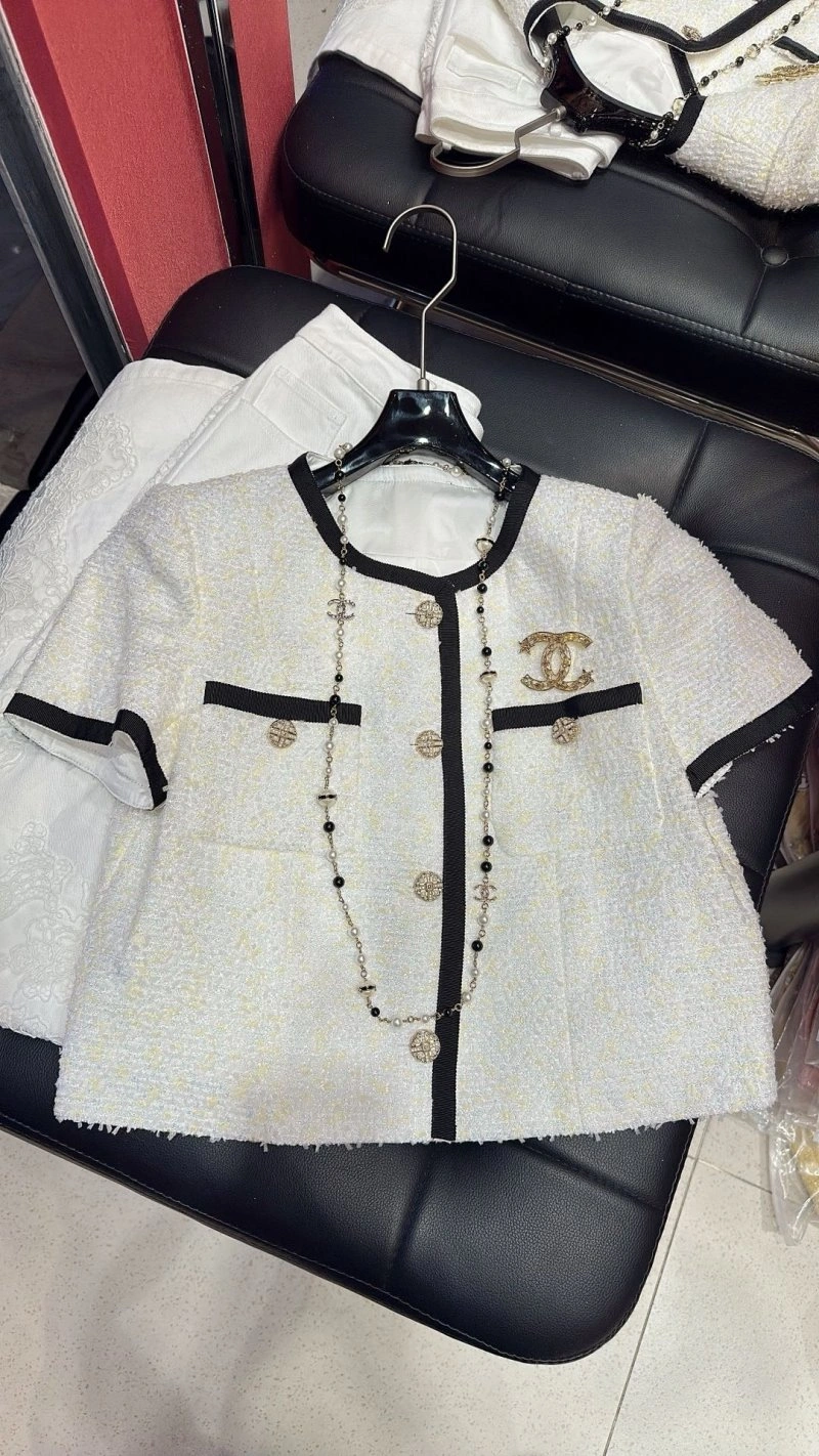 GoodFit Chanel Outwear 110461
