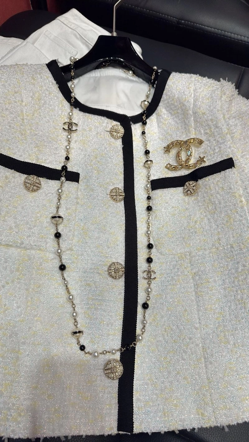 GoodFit Chanel Outwear 110461