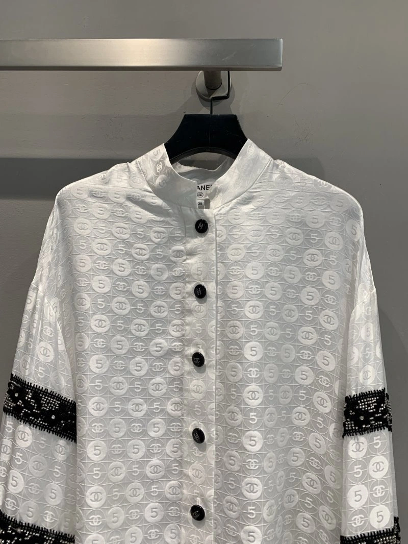 Chanel Outwear Comfortable 108173