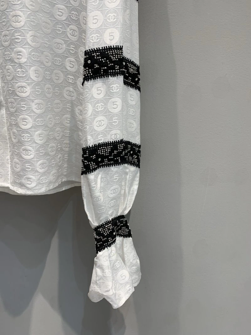 Chanel Outwear Comfortable 108173
