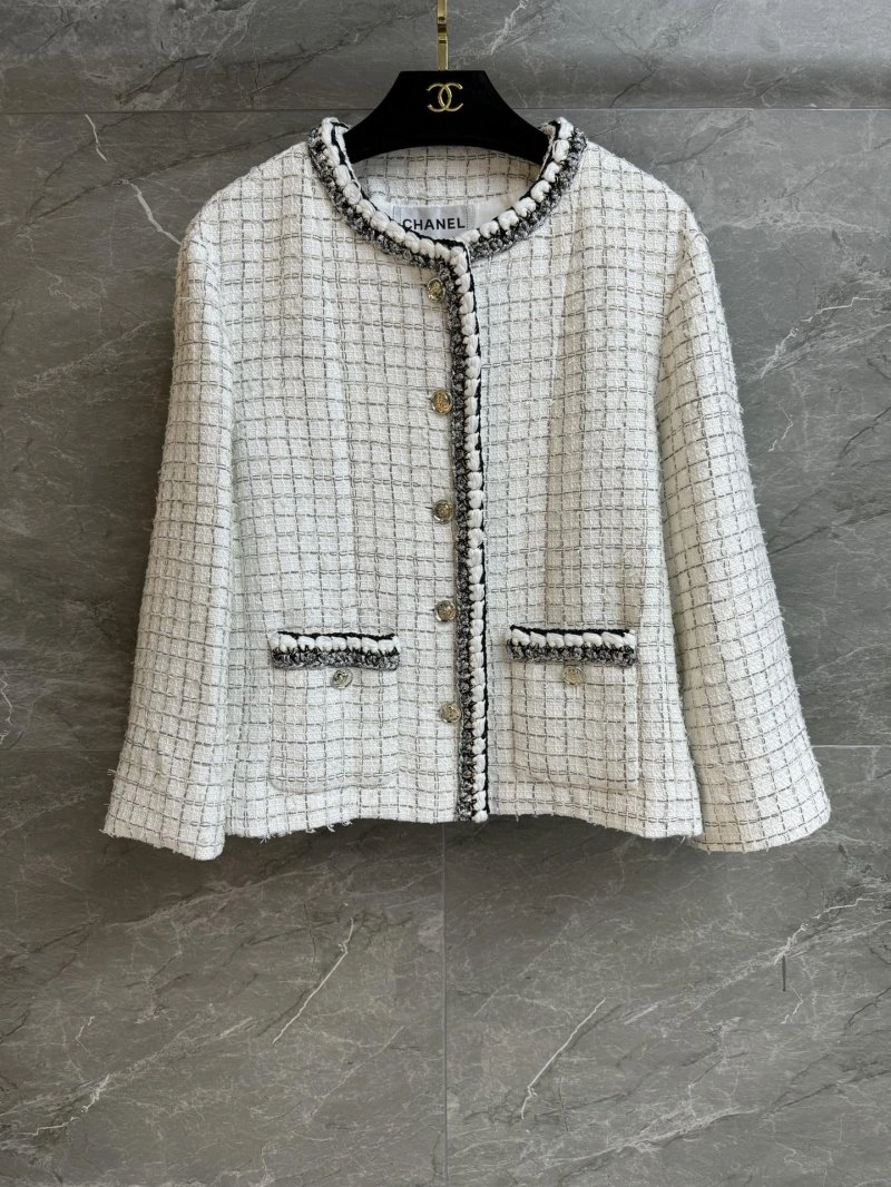 Chanel Outwear SoftTouch 108153