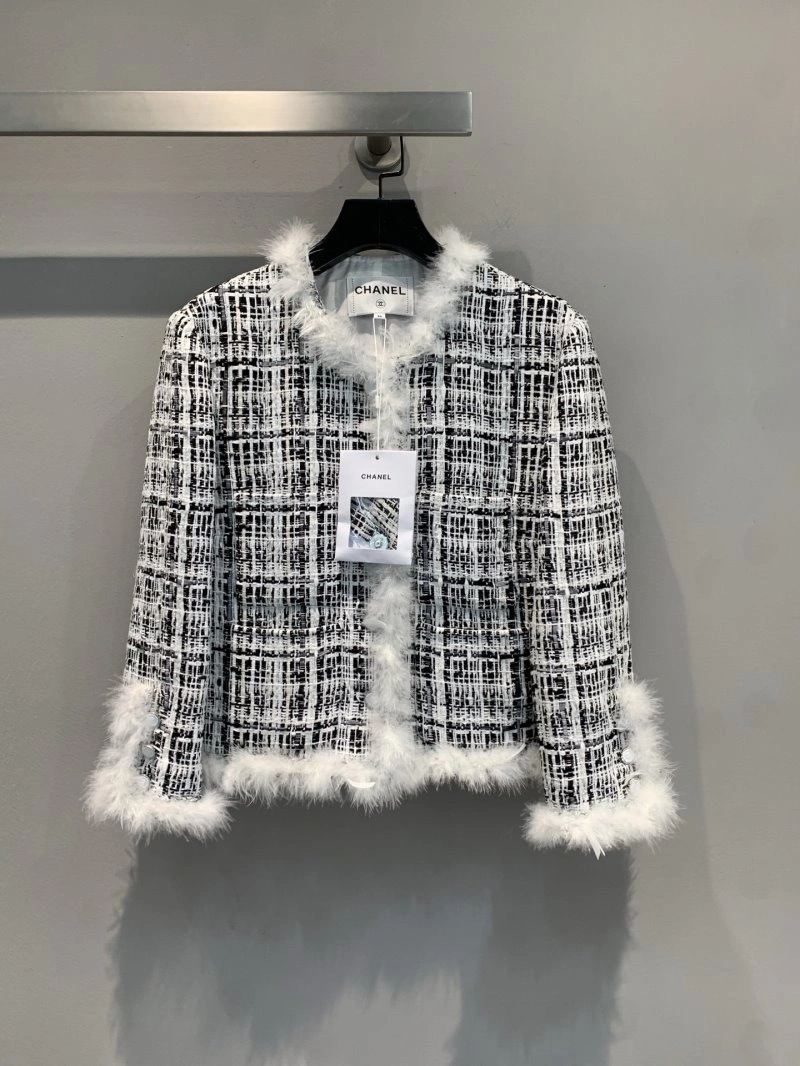 Efficient Chanel Outwear 108166