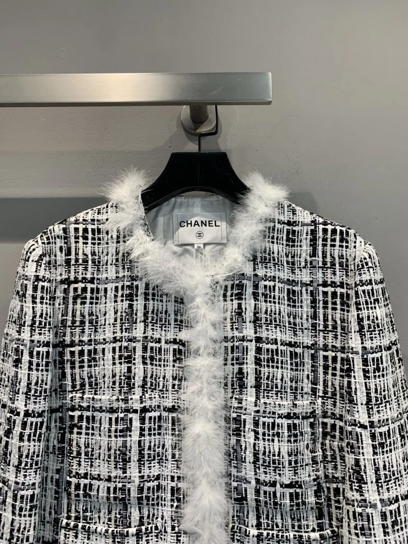 Efficient Chanel Outwear 108166