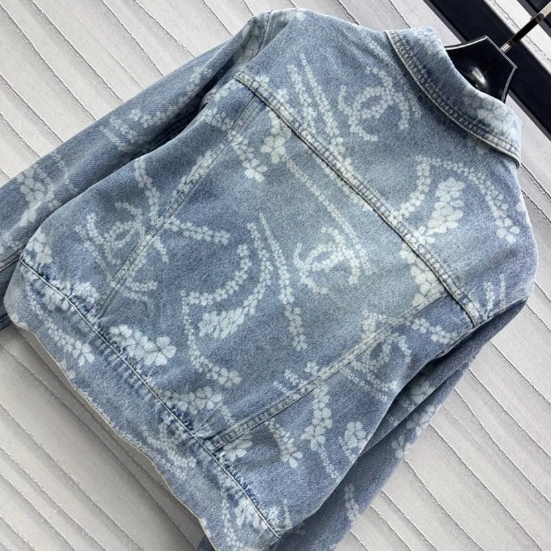 DailyWear Chanel Outwear 108169
