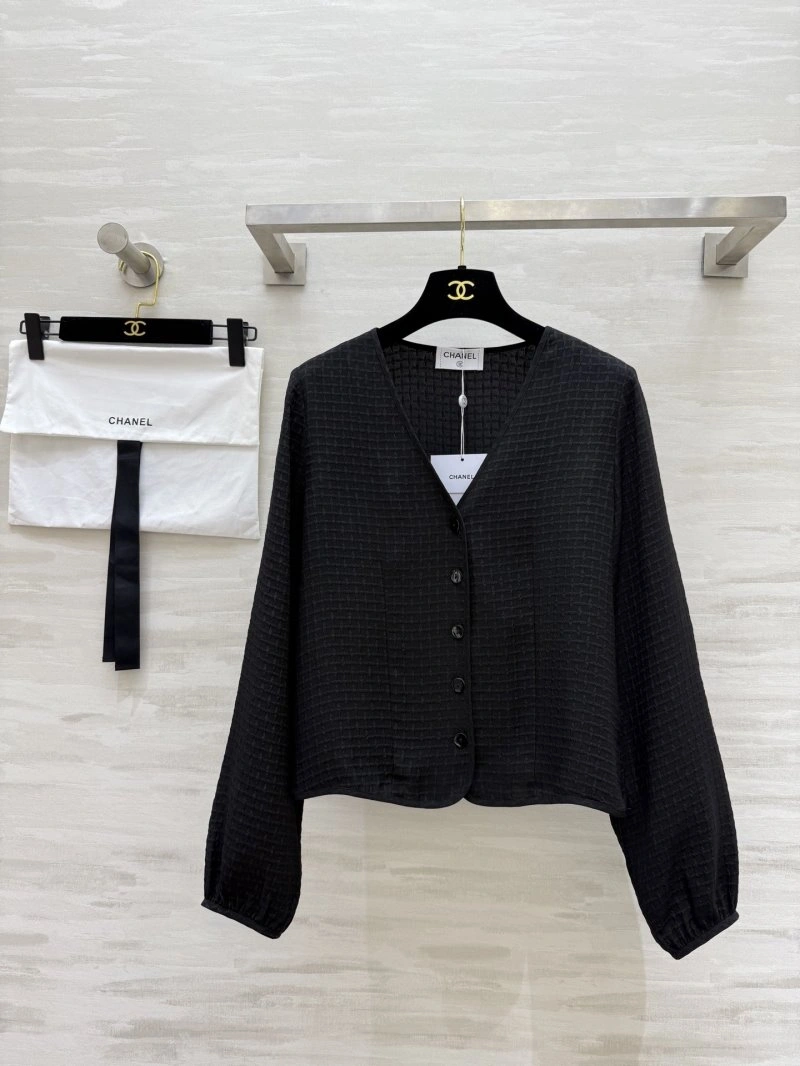 Chanel Outwear Breathable 108140