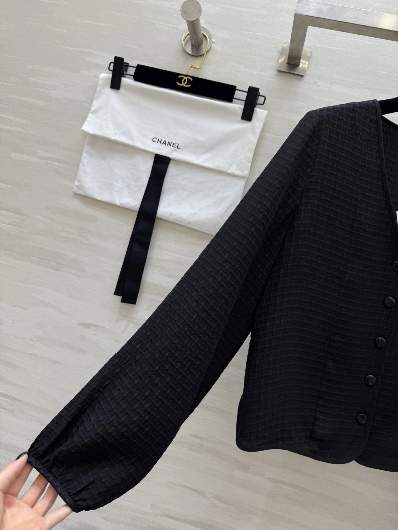 Chanel Outwear Breathable 108140